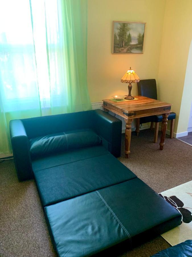 Apartments Near The Sea With Free Parking Southend-On-Sea Buitenkant foto